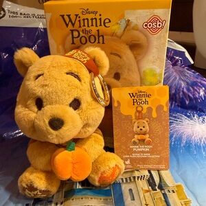 Disney Bloom To Snow Winnie the Pooh Pumpkin Plush Keychain